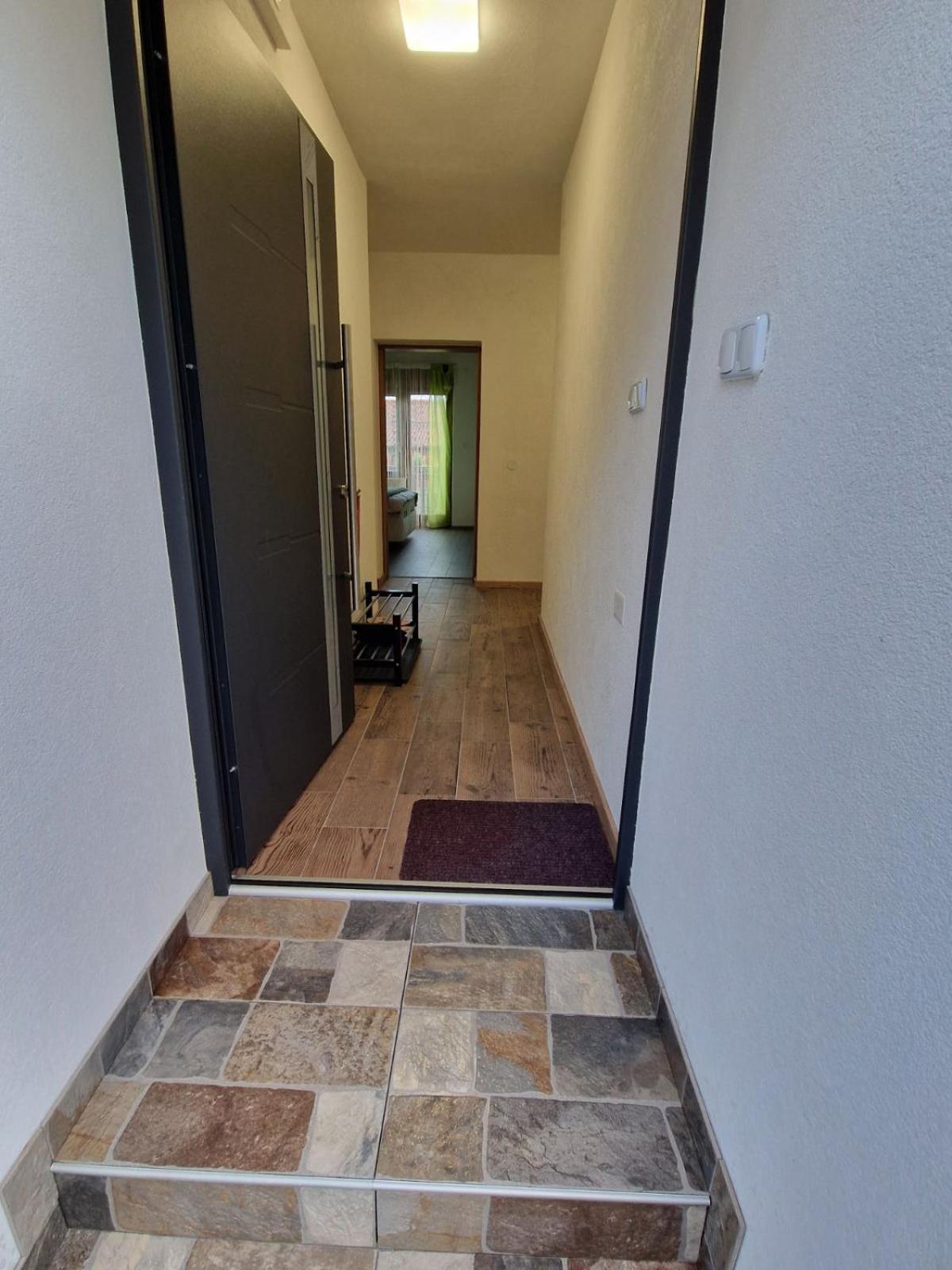 Apartma-Sobe Lejla Vipava Exteriör bild
